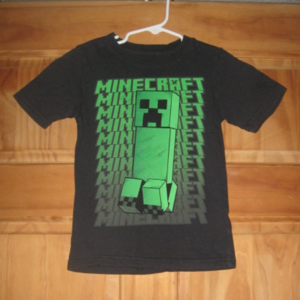 5/$20 Boys Mojang Minecraft Short Sleeve T Shirt